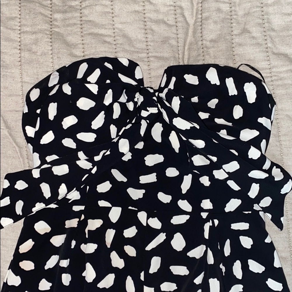 black romper - Picture 2 of 4